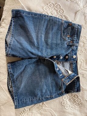 Levi's Women's Mid-Blue Denim Button-Front Jean Shorts